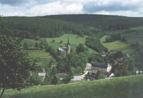 Ortsansicht Rechenberg mit neugothischer Kirche